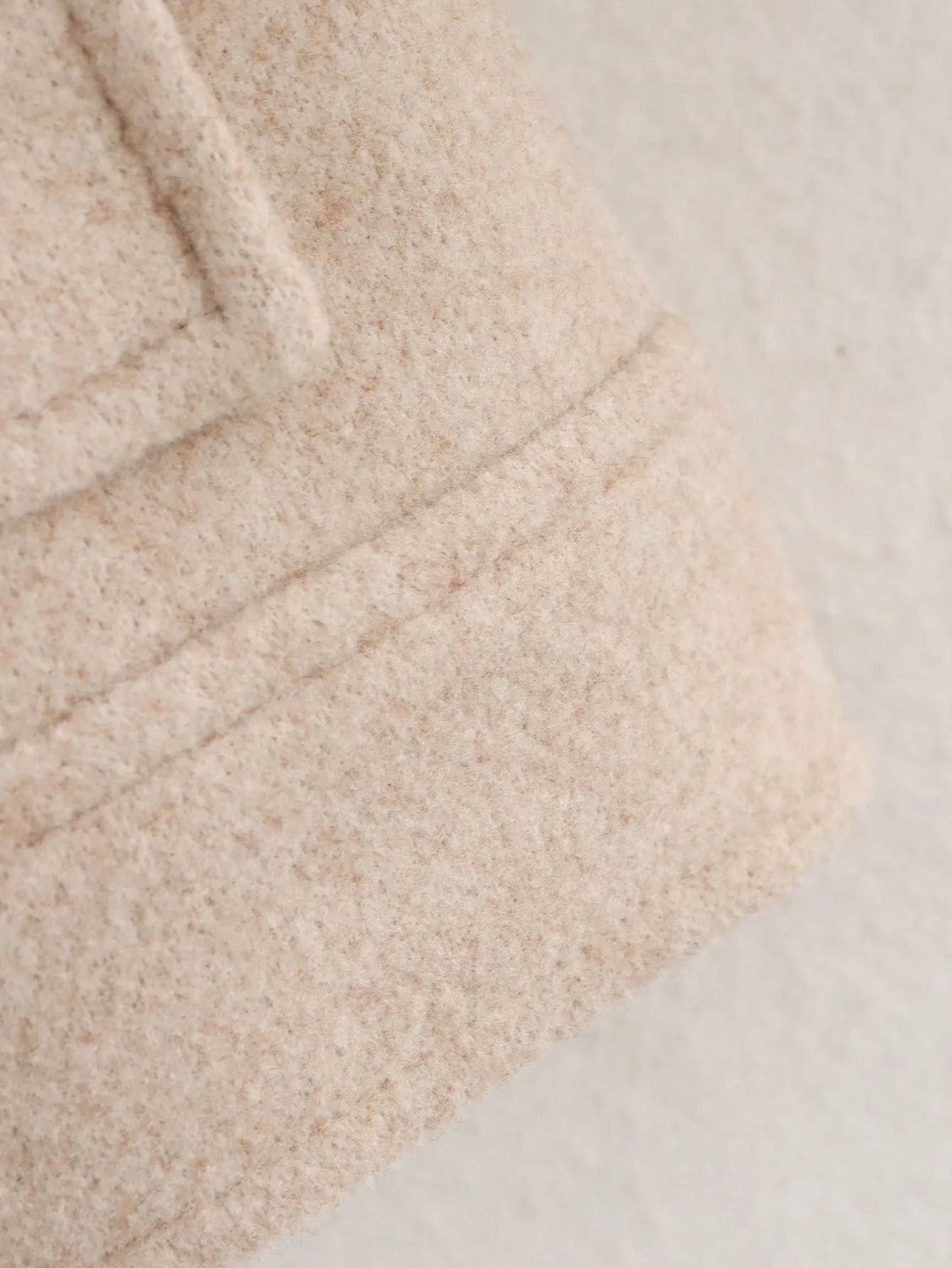 Jaqueta Feminina Elegance Zíper e Bolsos