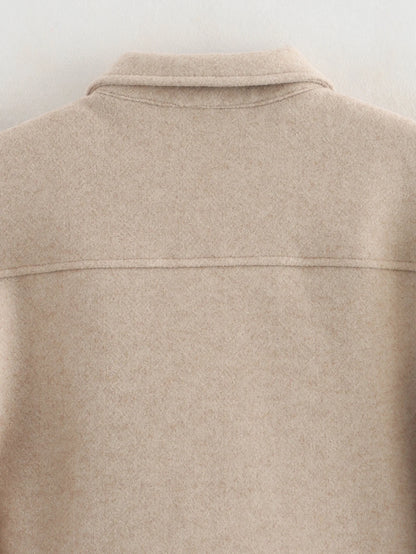 Jaqueta Feminina Elegance Zíper e Bolsos